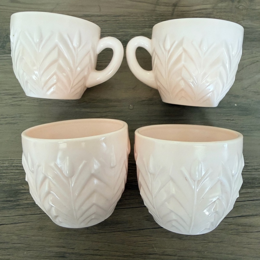 Vintage Jeanette Glass Feathers Pink Milk Set Of 4 Cups Teacup Pouch Glasses